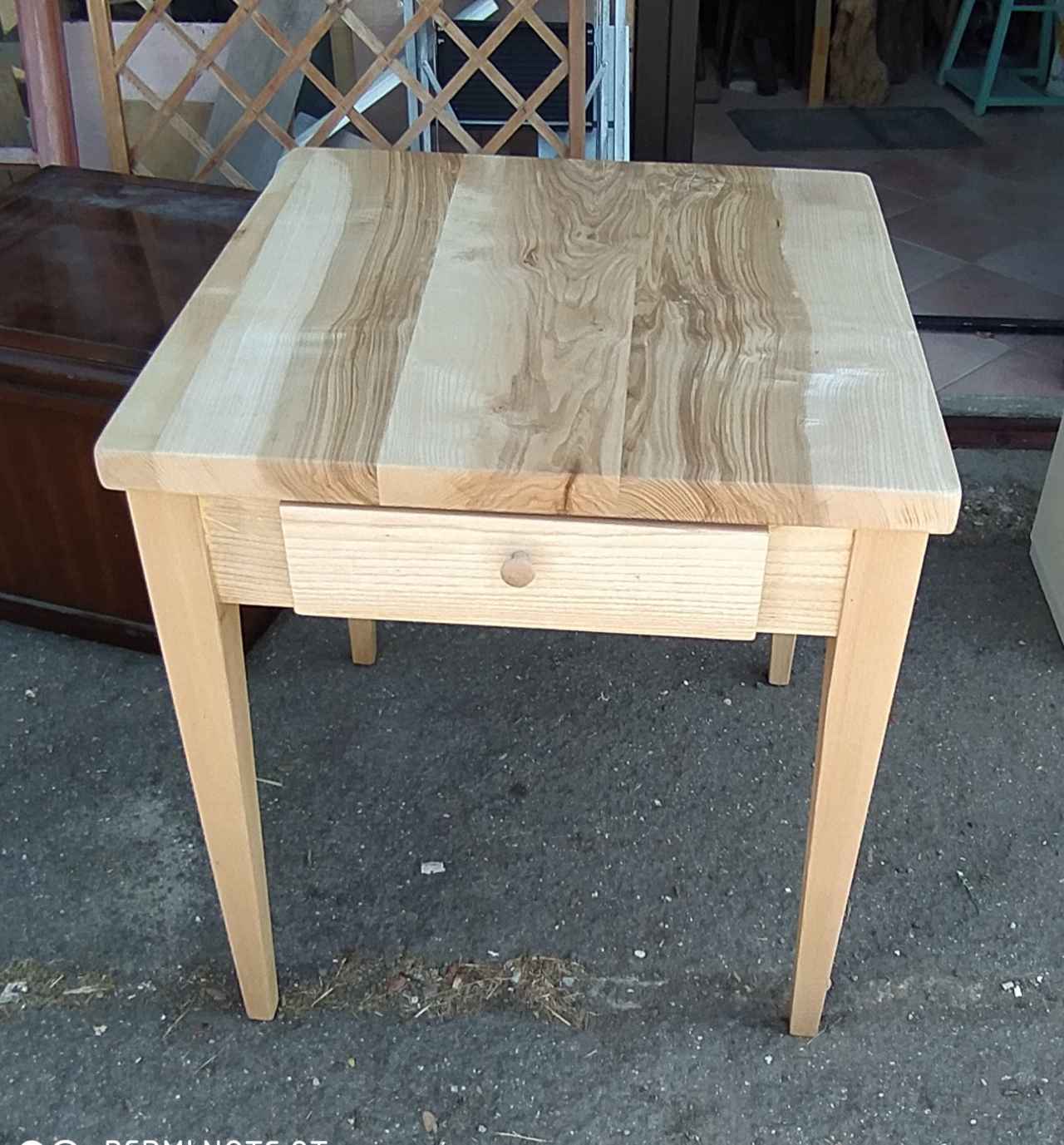 Tavolino rustico